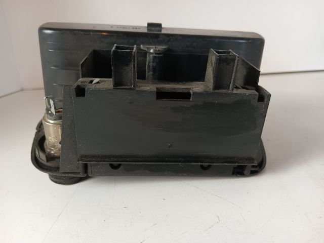 bontott OPEL VECTRA B Első Hamutartó