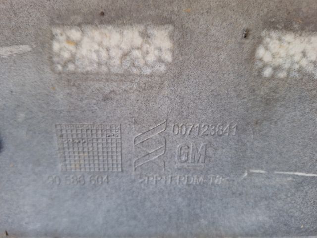 bontott OPEL VECTRA B Első Lökhárító (Részeivel)