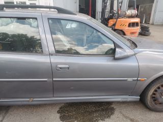 bontott OPEL VECTRA B Első Lökhárító (Részeivel)