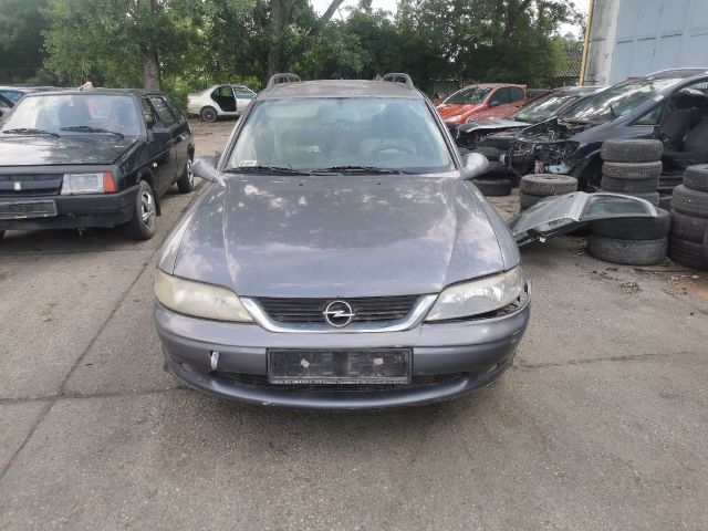 bontott OPEL VECTRA B Első Lökhárító (Részeivel)