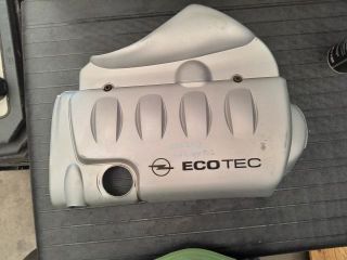 bontott OPEL VECTRA B Felső Hűtőburkolat