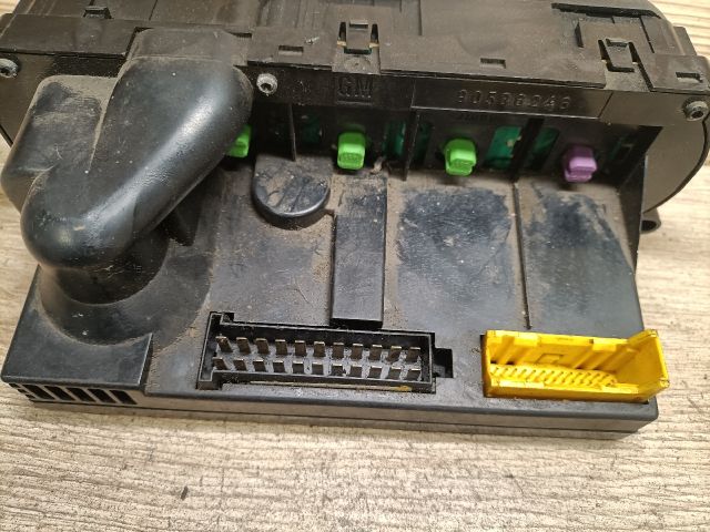 bontott OPEL VECTRA B Fűtéskapcsoló (digit klímás)