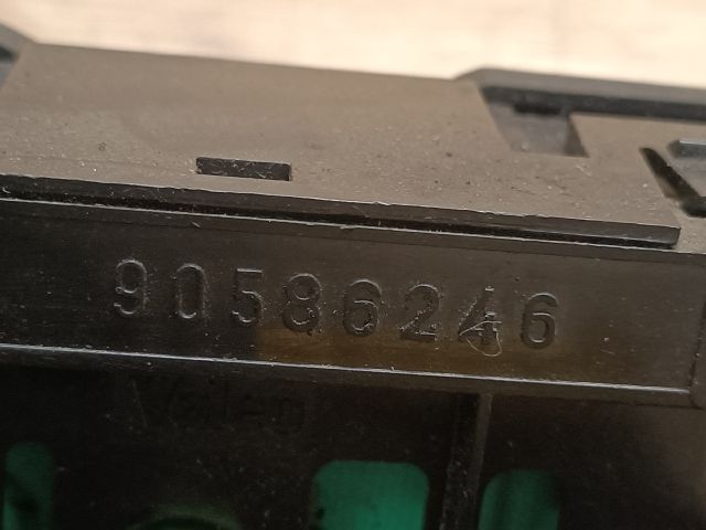 bontott OPEL VECTRA B Fűtéskapcsoló (digit klímás)