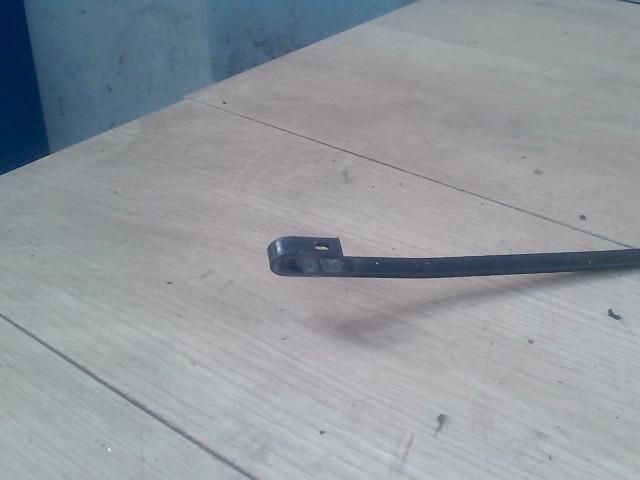 bontott OPEL VECTRA B Hátsó Ablaktörlő Kar