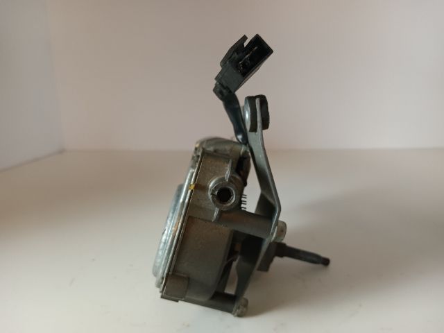 bontott OPEL VECTRA B Hátsó Ablaktörlő Motor