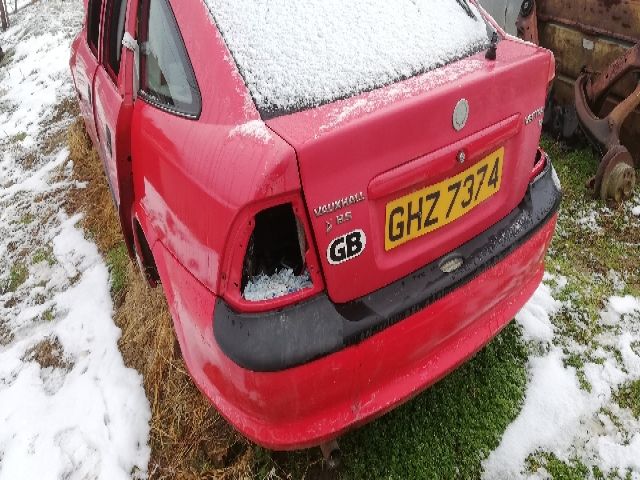 bontott OPEL VECTRA B Hátsó Lökhárító Légterelő