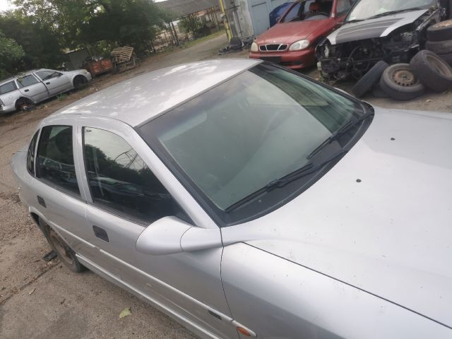 bontott OPEL VECTRA B Hátsó Lökhárító (Részeivel)