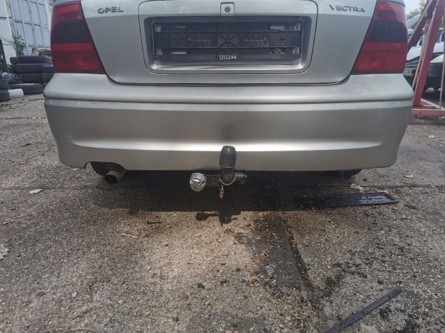 bontott OPEL VECTRA B Hátsó Lökhárító (Részeivel)
