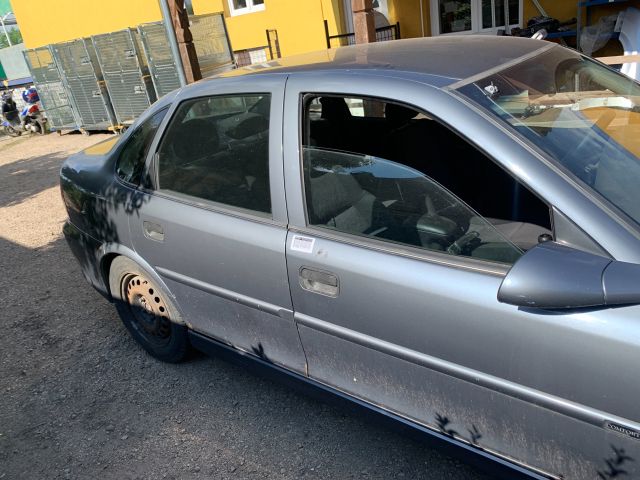 bontott OPEL VECTRA B Hátsó Szélvédő