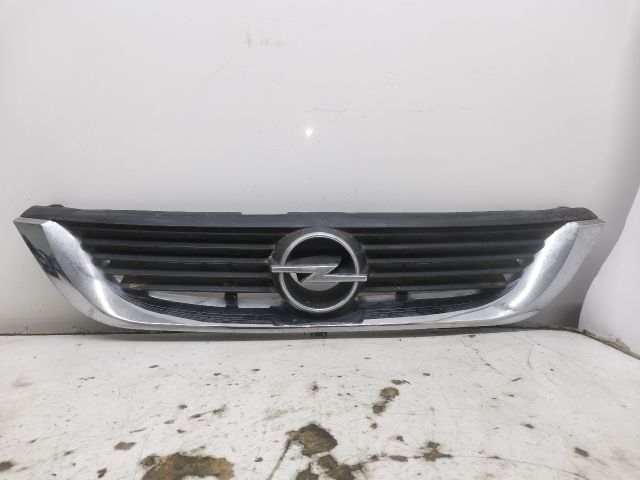 bontott OPEL VECTRA B Hűtőrács