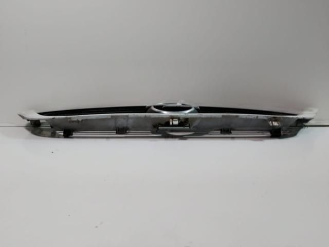 bontott OPEL VECTRA B Hűtőrács