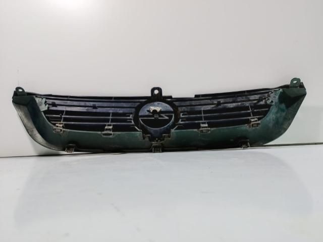 bontott OPEL VECTRA B Hűtőrács