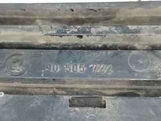 bontott OPEL VECTRA B Hűtőrács