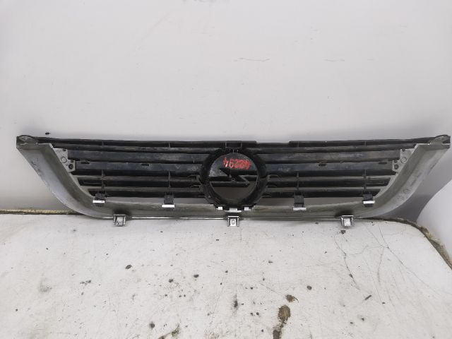 bontott OPEL VECTRA B Hűtőrács