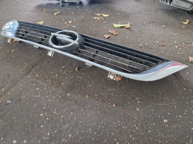 bontott OPEL VECTRA B Hűtőrács