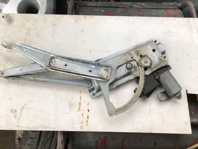 bontott OPEL VECTRA B Jobb első Ablakemelő Szerkezet (Elektromos)