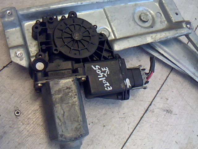 bontott OPEL VECTRA B Jobb első Ablakemelő Szerkezet (Elektromos)