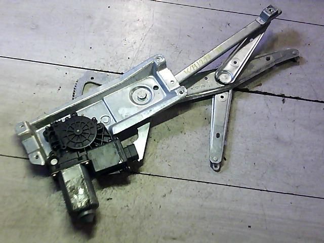 bontott OPEL VECTRA B Jobb első Ablakemelő Szerkezet (Elektromos)