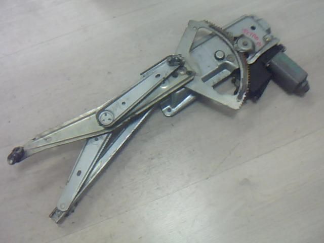 bontott OPEL VECTRA B Jobb első Ablakemelő Szerkezet (Elektromos)