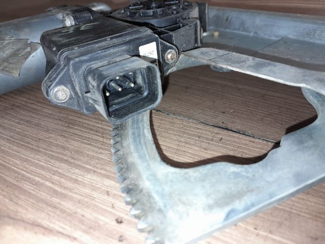 bontott OPEL VECTRA B Jobb első Ablakemelő Szerkezet (Elektromos)