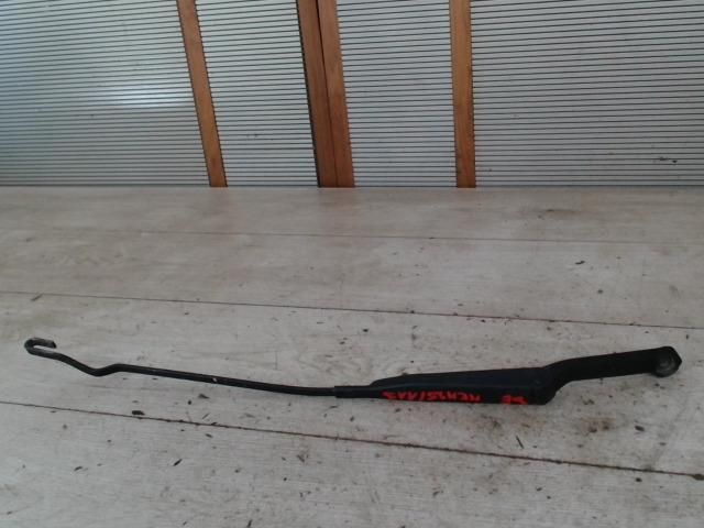 bontott OPEL VECTRA B Jobb első Ablaktörlő Kar