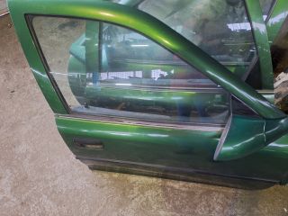 bontott OPEL VECTRA B Jobb első Ajtó (Részeivel)