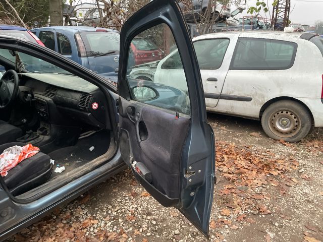 bontott OPEL VECTRA B Jobb első Ajtó (Üres lemez)