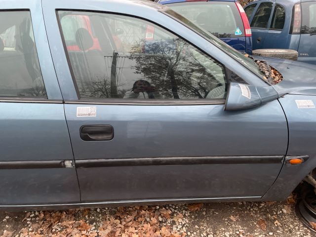 bontott OPEL VECTRA B Jobb első Ajtó (Üres lemez)
