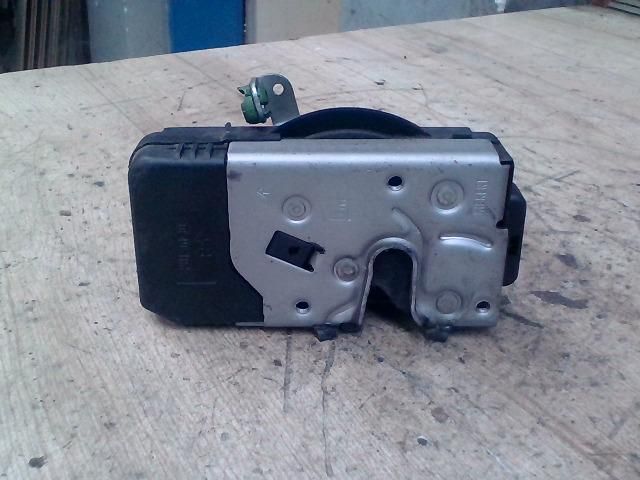 bontott OPEL VECTRA B Jobb első Ajtózár