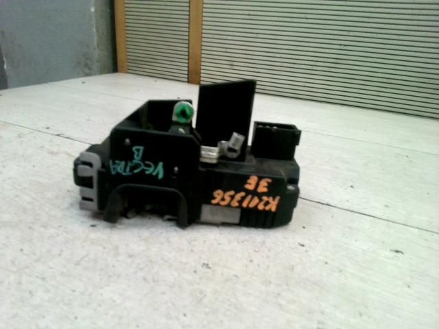 bontott OPEL VECTRA B Jobb első Ajtózár