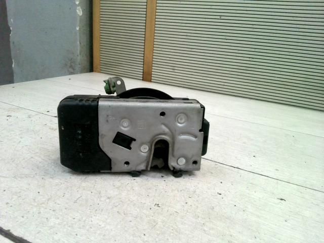 bontott OPEL VECTRA B Jobb első Ajtózár