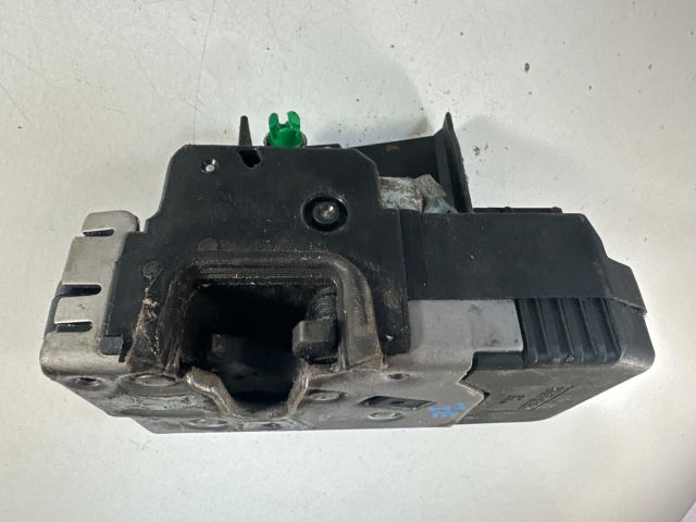 bontott OPEL VECTRA B Jobb első Ajtózár