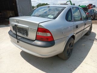 bontott OPEL VECTRA B Jobb első Ajtózár