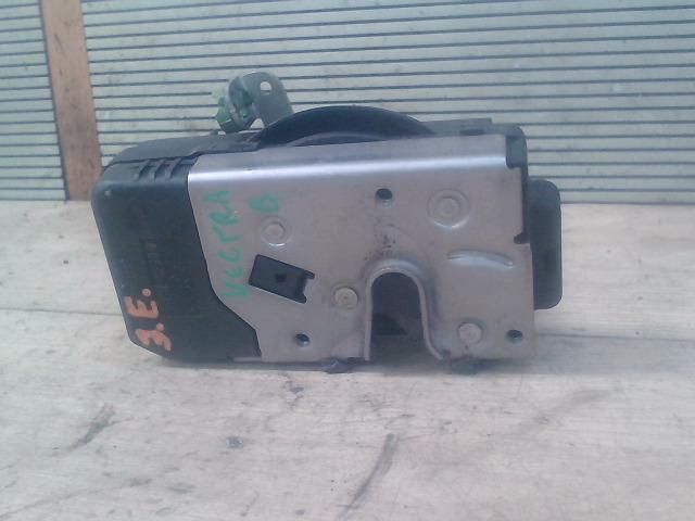 bontott OPEL VECTRA B Jobb első Ajtózár