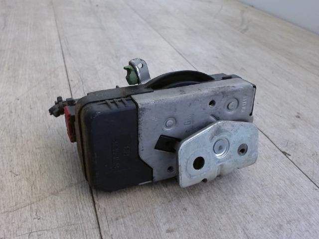 bontott OPEL VECTRA B Jobb első Ajtózár