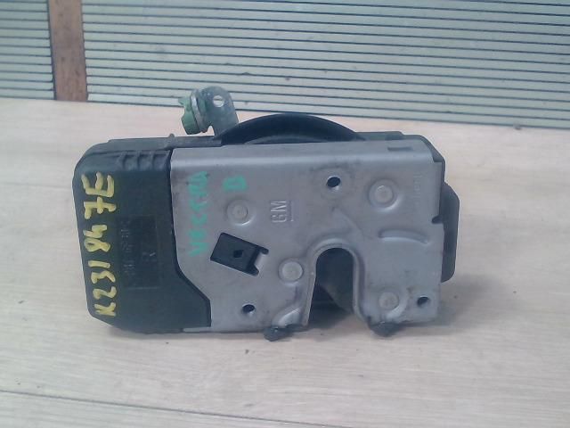 bontott OPEL VECTRA B Jobb első Ajtózár