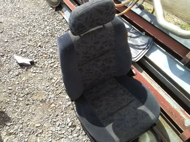 bontott OPEL VECTRA B Jobb első Biztonsági Öv