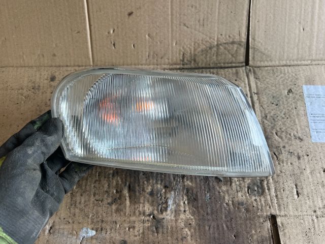 bontott OPEL VECTRA B Jobb első Irányjelző