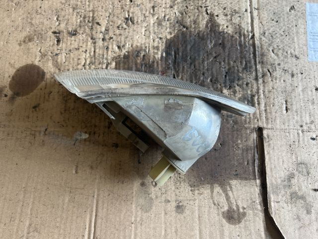 bontott OPEL VECTRA B Jobb első Irányjelző