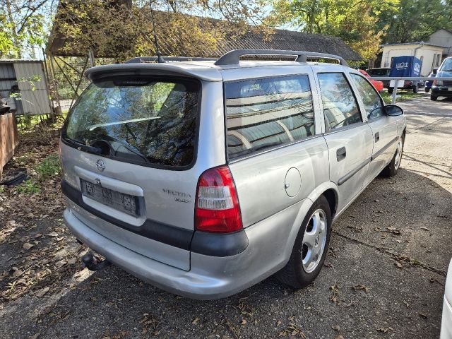 bontott OPEL VECTRA B Jobb első Sárvédő