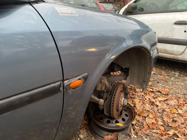 bontott OPEL VECTRA B Jobb első Sárvédő