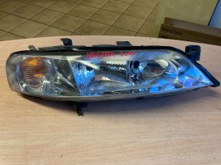 bontott OPEL VECTRA B Jobb Fényszóró