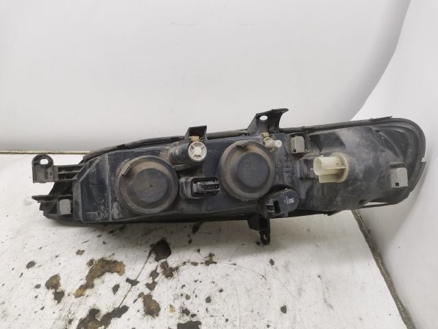 bontott OPEL VECTRA B Jobb Fényszóró