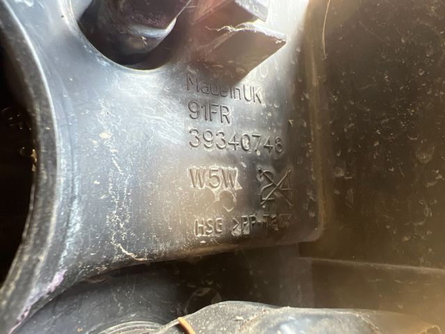 bontott OPEL VECTRA B Jobb Fényszóró