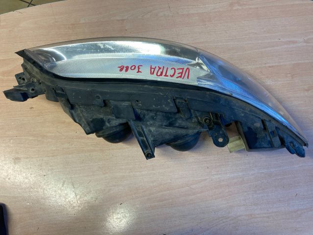 bontott OPEL VECTRA B Jobb Fényszóró