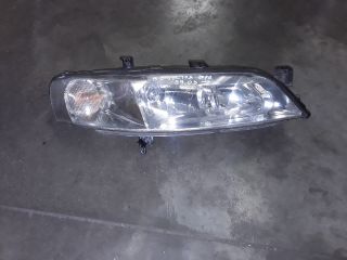 bontott OPEL VECTRA B Jobb Fényszóró