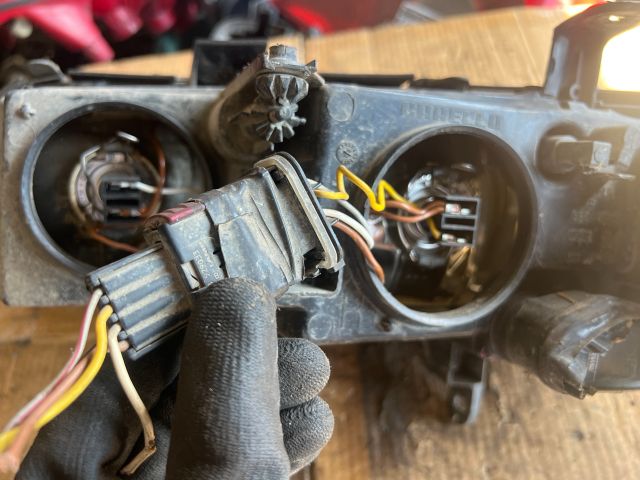 bontott OPEL VECTRA B Jobb Fényszóró