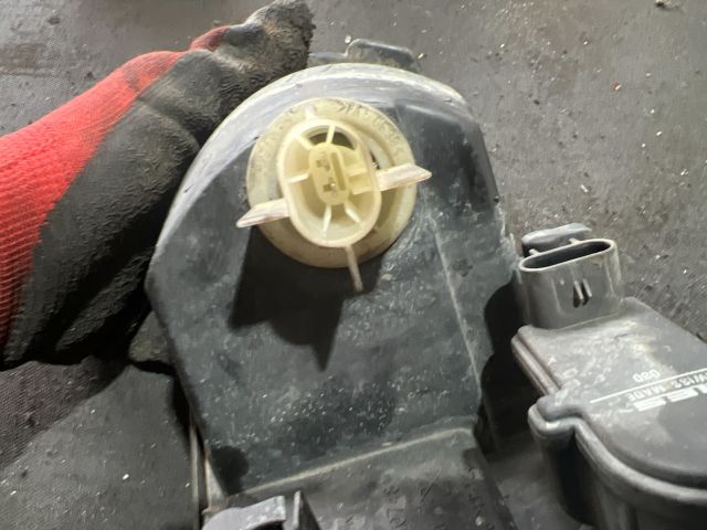 bontott OPEL VECTRA B Jobb Fényszóró