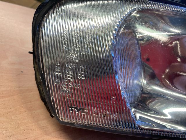 bontott OPEL VECTRA B Jobb Fényszóró