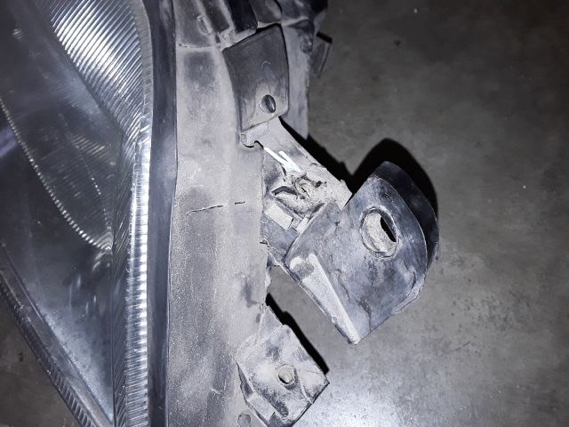 bontott OPEL VECTRA B Jobb Fényszóró